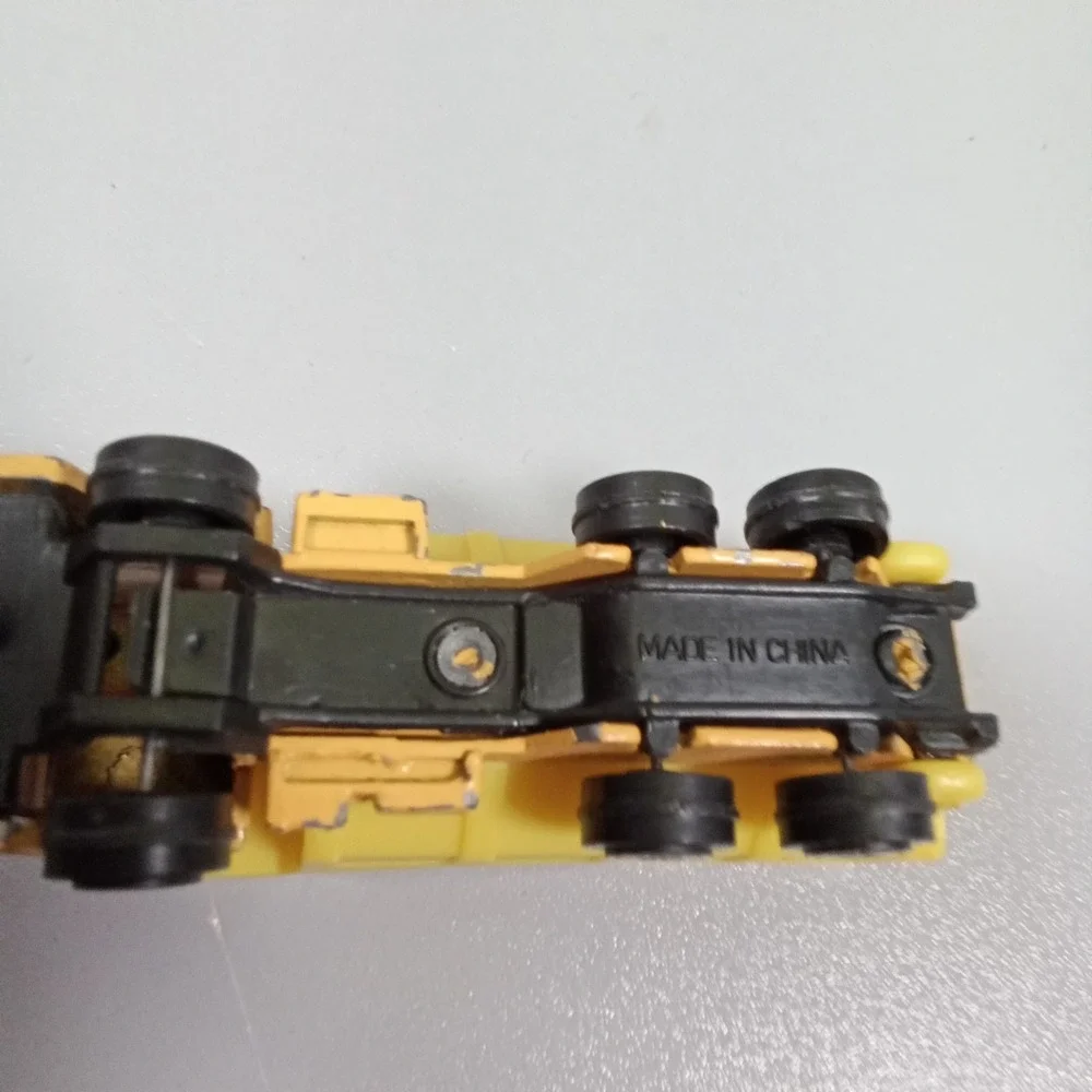Vintage 1981 Matchbox Peterbilt Dirty Dumper Hot Wheels Tow Truck‎ Lot of 3